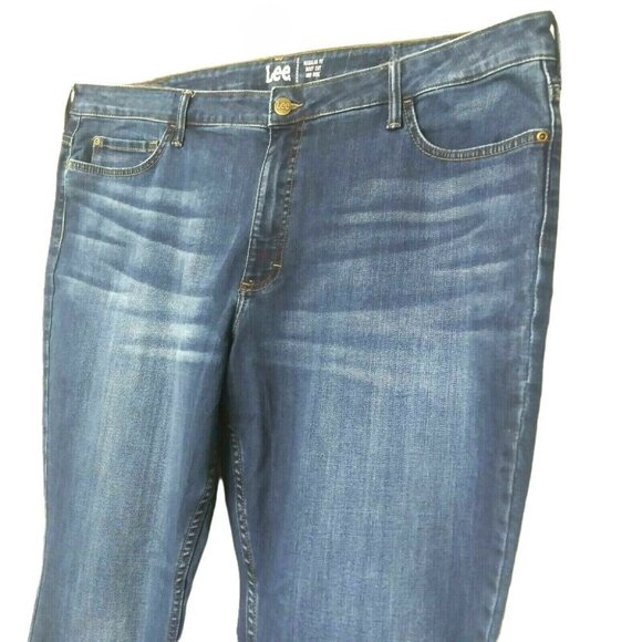 Lee Women’s Plus Size 24W Jeans Boot Cut Mid-Rise Lightweight Stretch Denim Blue - Picture 3 of 10
